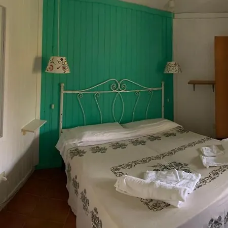 Villaggio Formicoli *