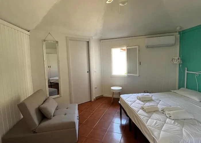 Villaggio Formicoli * Santa Domenica (Vibo Valentia)